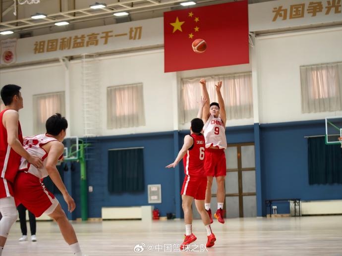  對抗訓練繼續！中國男籃最新訓練圖集新鮮出爐