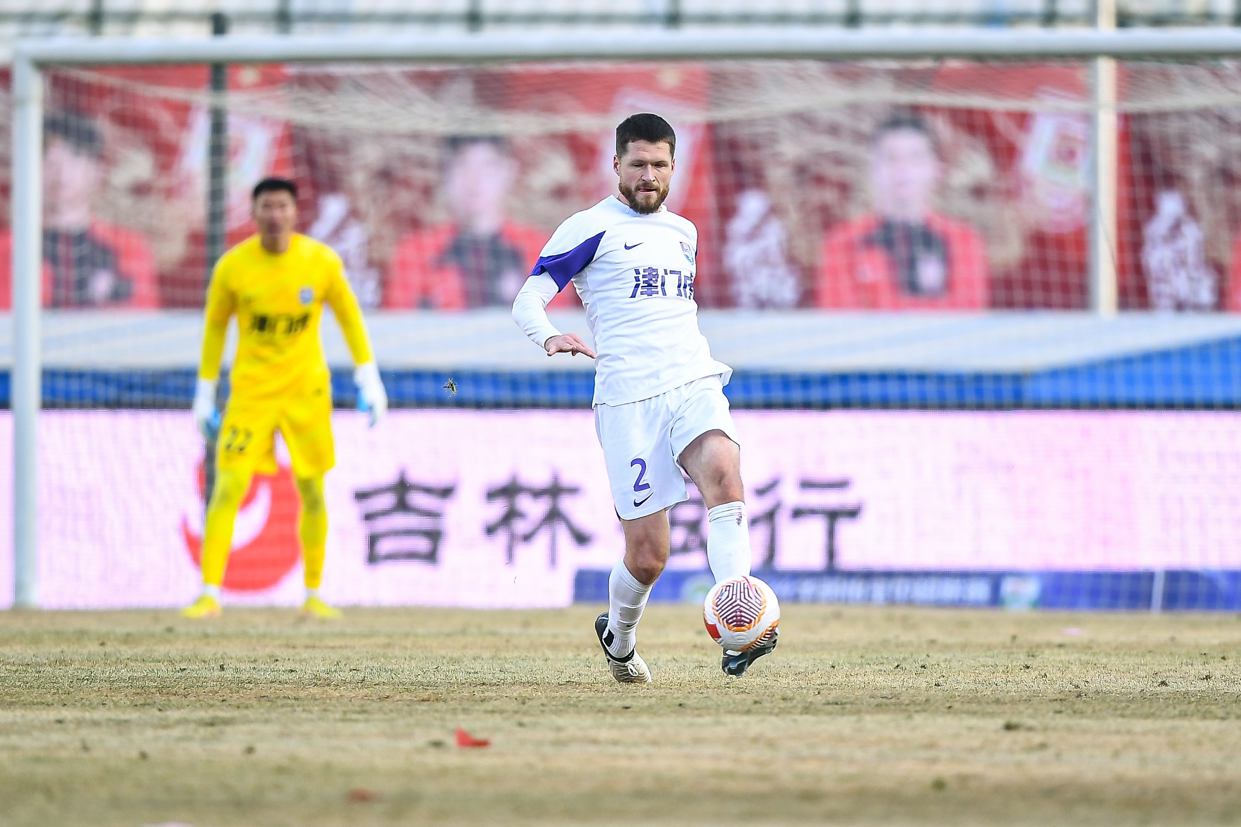  津門(mén)虎舊將亞冠對決格蘭特勝出，津媒：他離開(kāi)津門(mén)虎因存傷病隱患