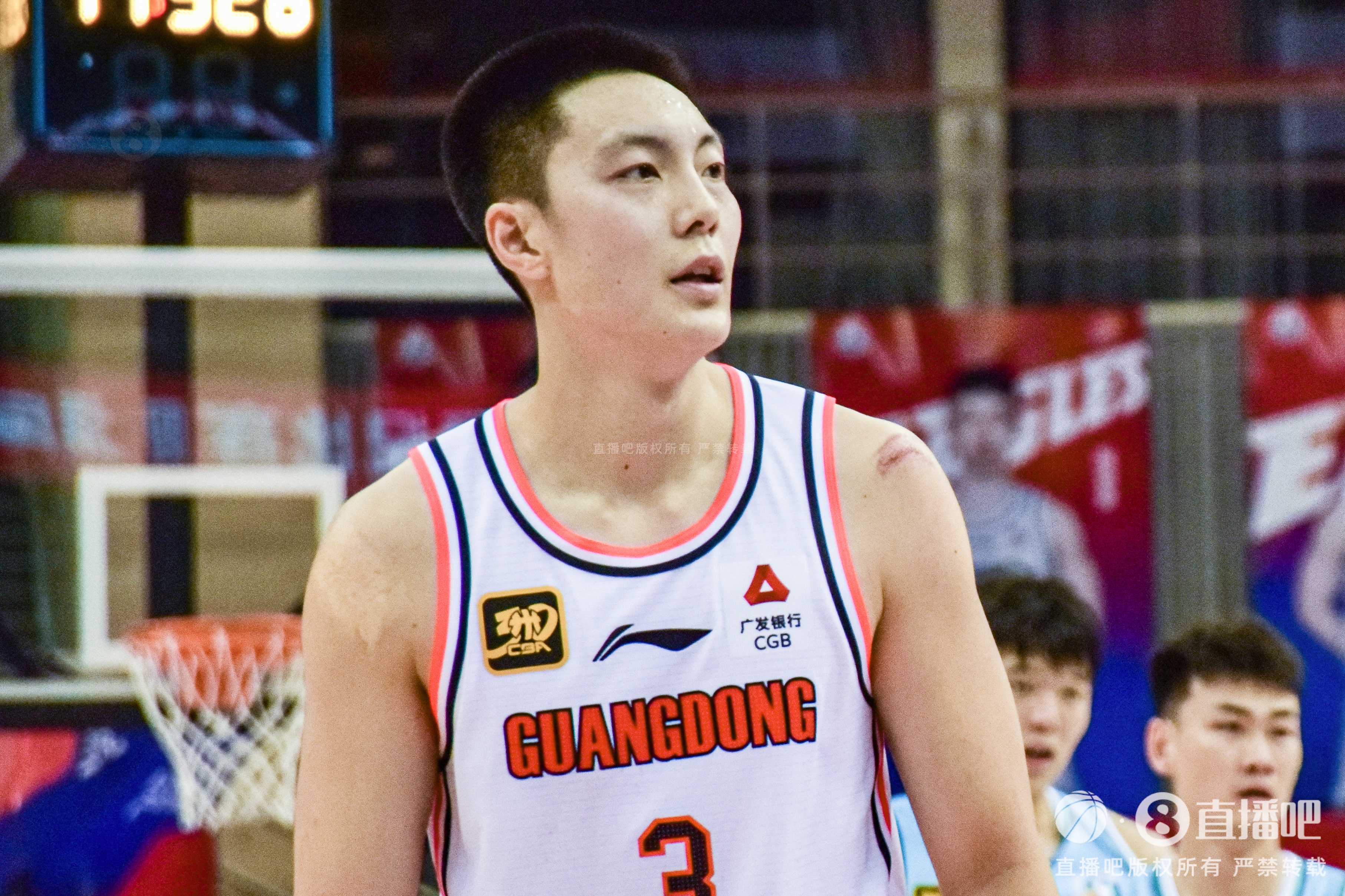  隊長(cháng)歸來(lái)！胡明軒復出表現完美 7中4拿下11分3板5助0失誤
