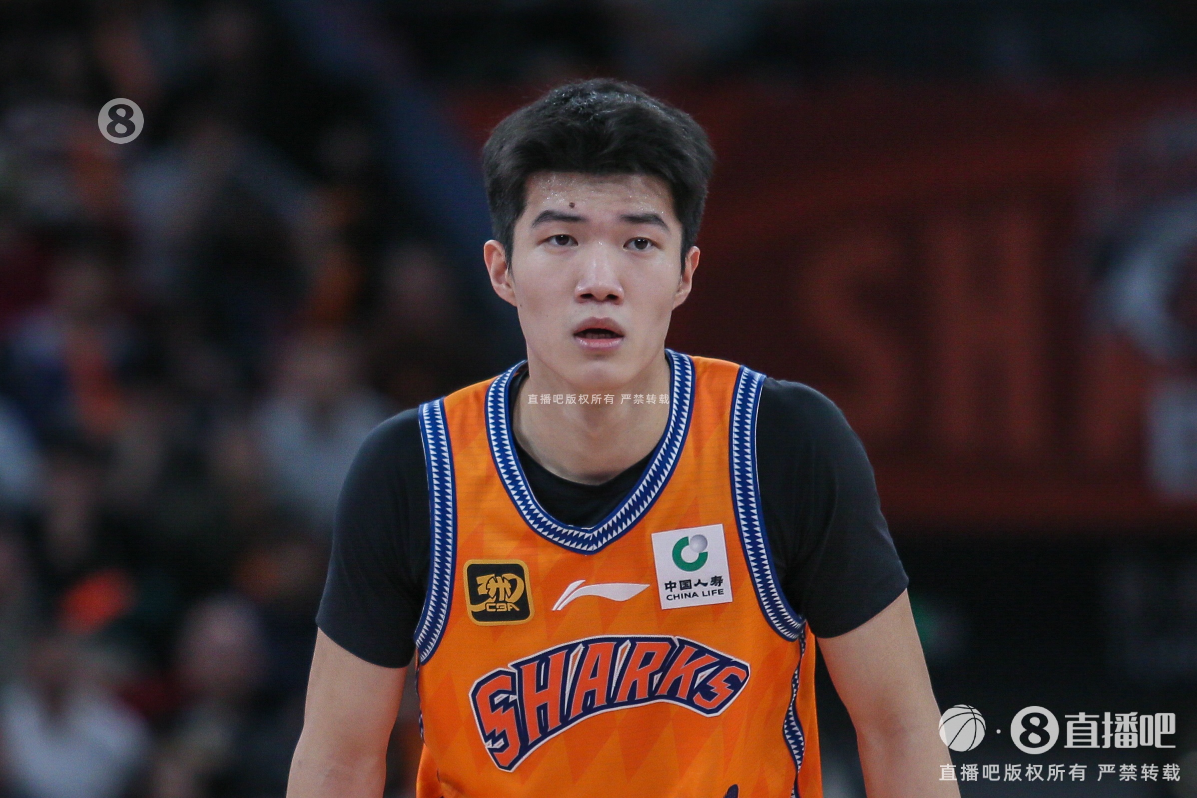  率先發(fā)力！偰李永煒首節5中4拿到11分 三分4中3
