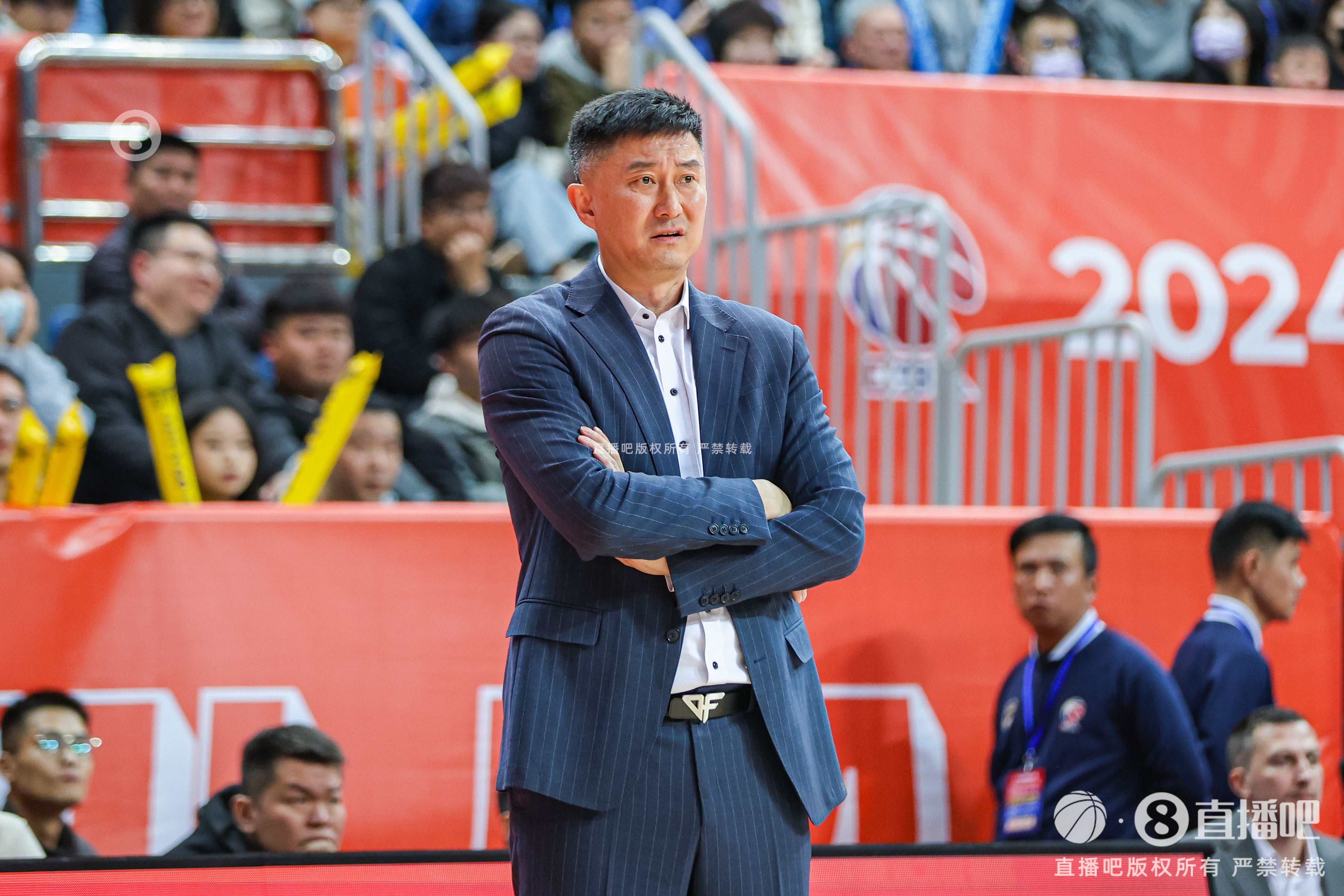  杜鋒：能大勝遼寧因球隊從年初就已進(jìn)行集訓 大家都非常努力