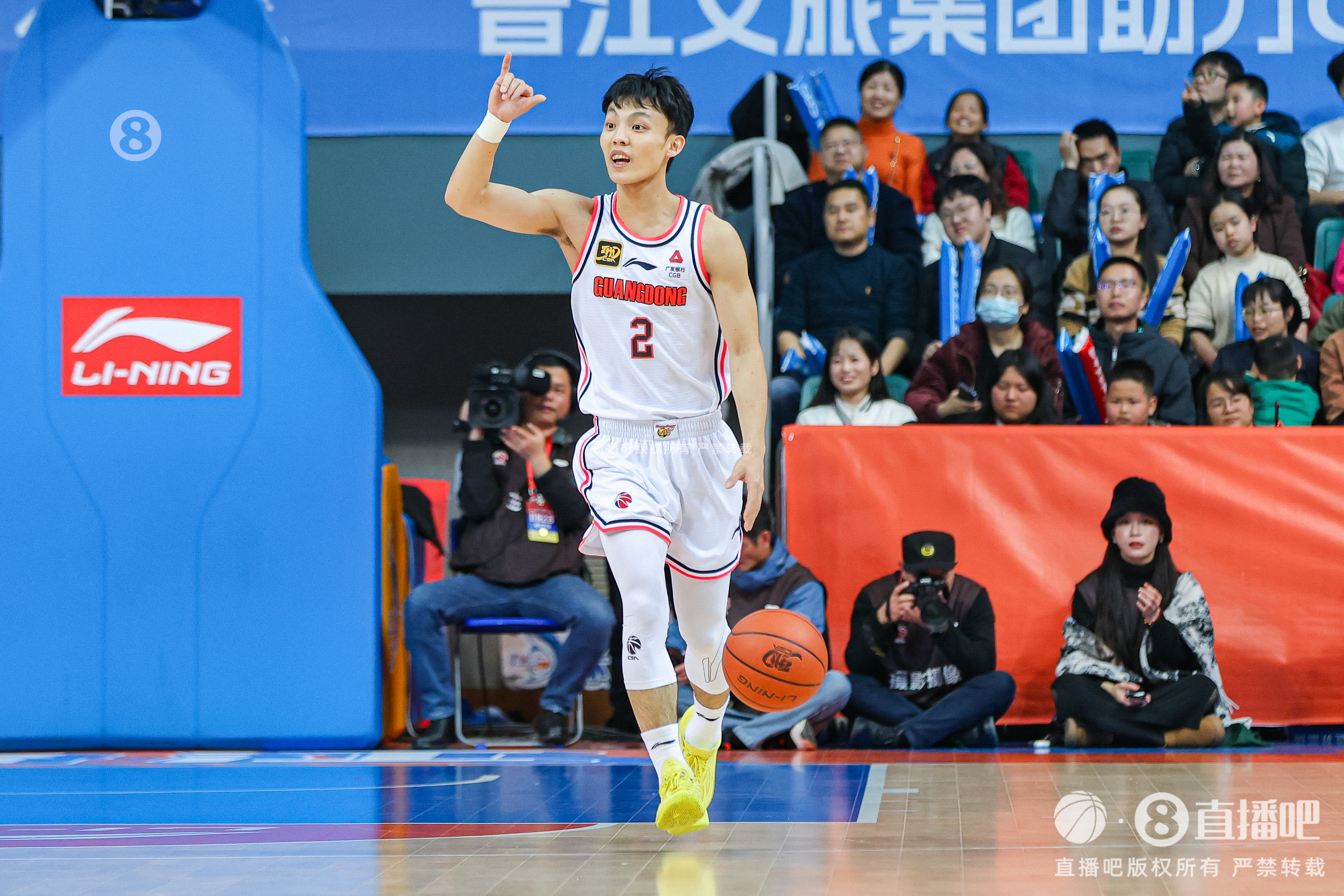  太穩了！徐杰首節2中2拿到6分2板2助