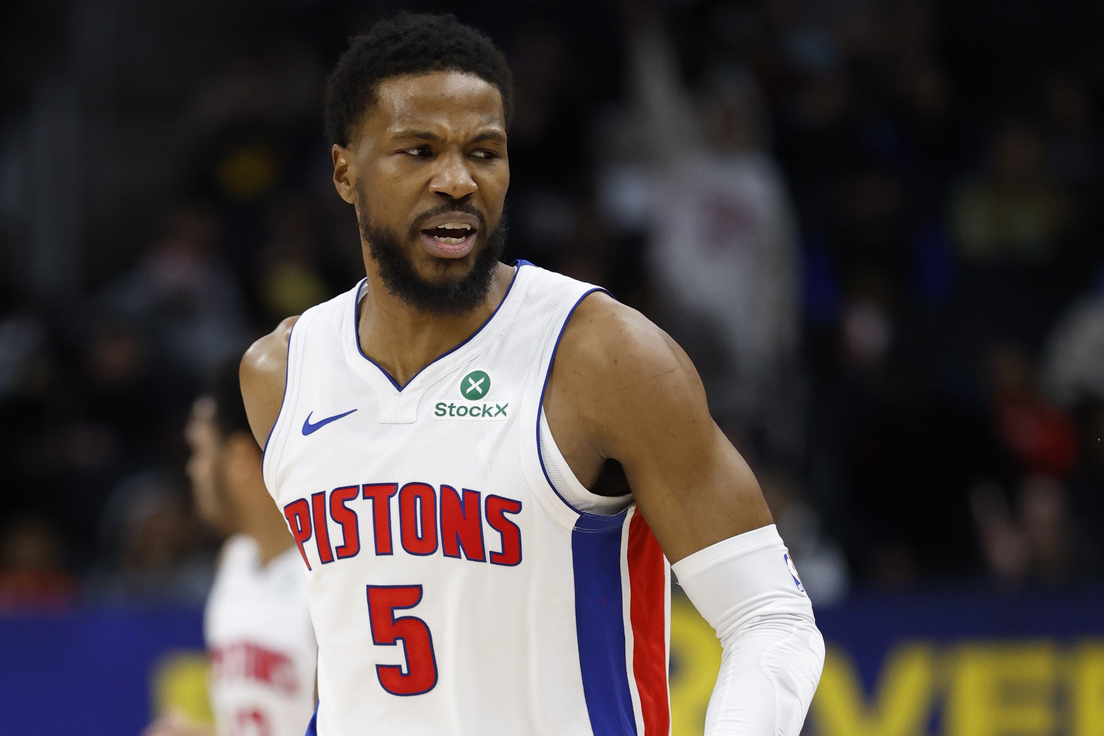  今天C位！比斯利23中13砍下生涯新高36分 成取勝最大功臣