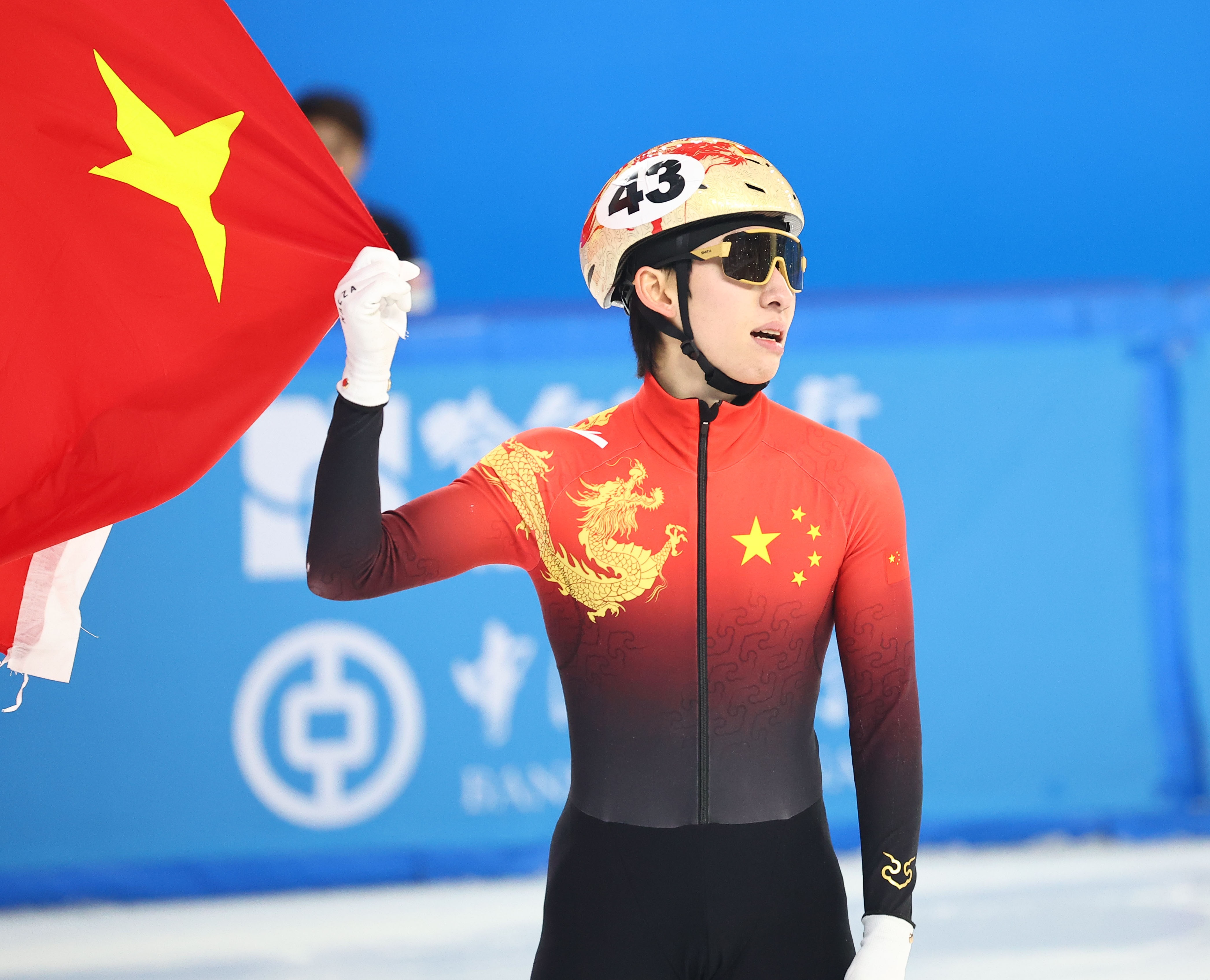  媒體人：中國冰雪歸化非常成功，但足球歸化花更多錢(qián)卻連水花都沒(méi)