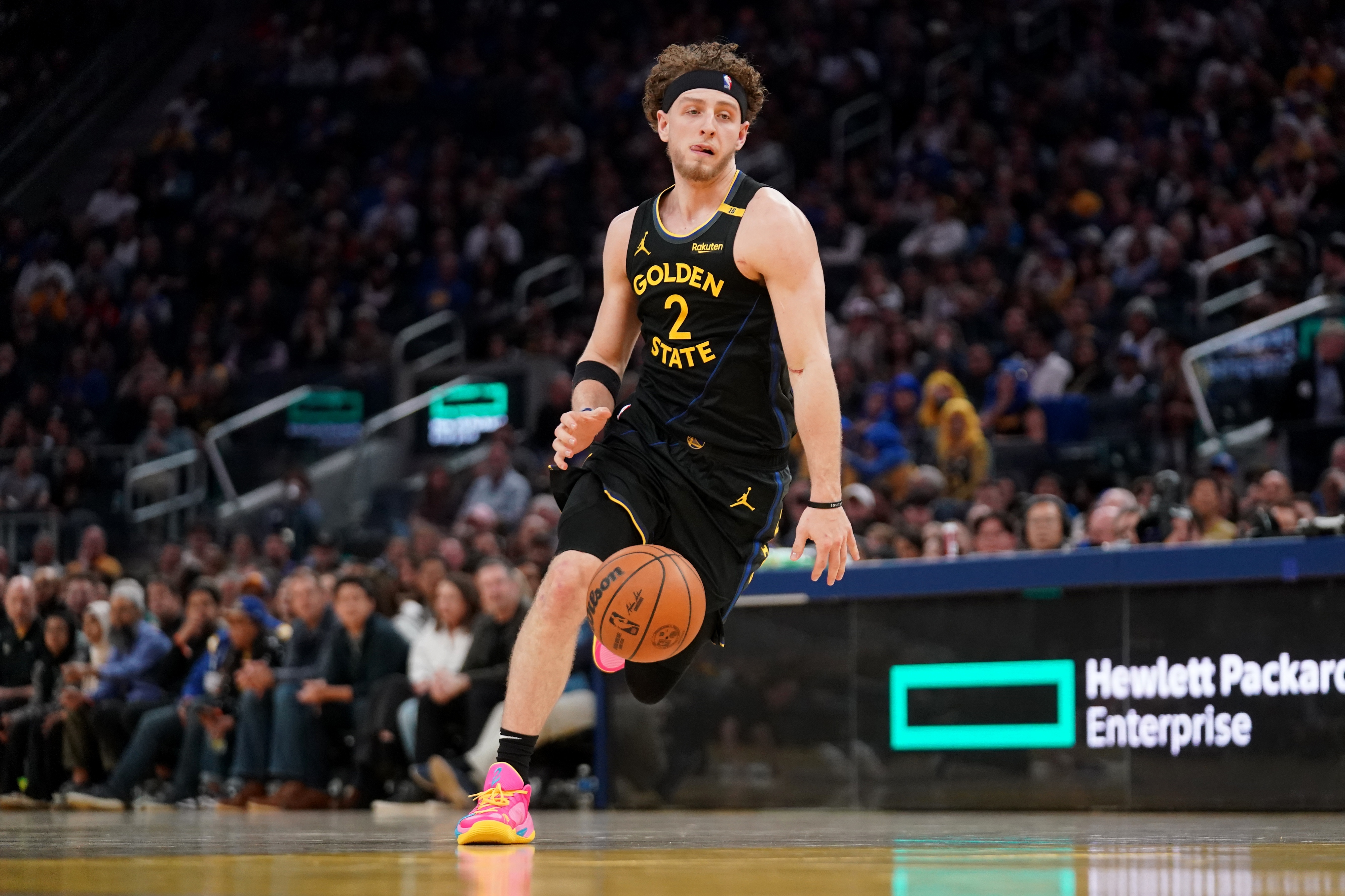  可圈可點(diǎn)！波杰姆斯基全場(chǎng)16投8中 貢獻19分5籃板4助攻1搶斷
