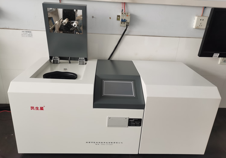 9C制冷型觸摸屏量熱儀現場(chǎng)圖片