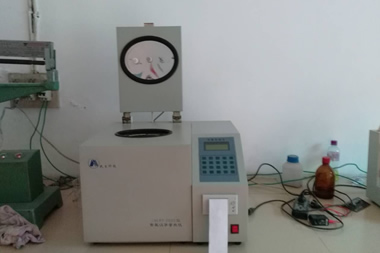 貴州某耐火材料公司ZNLRY-2005型智能漢字量熱儀現場(chǎng)照片